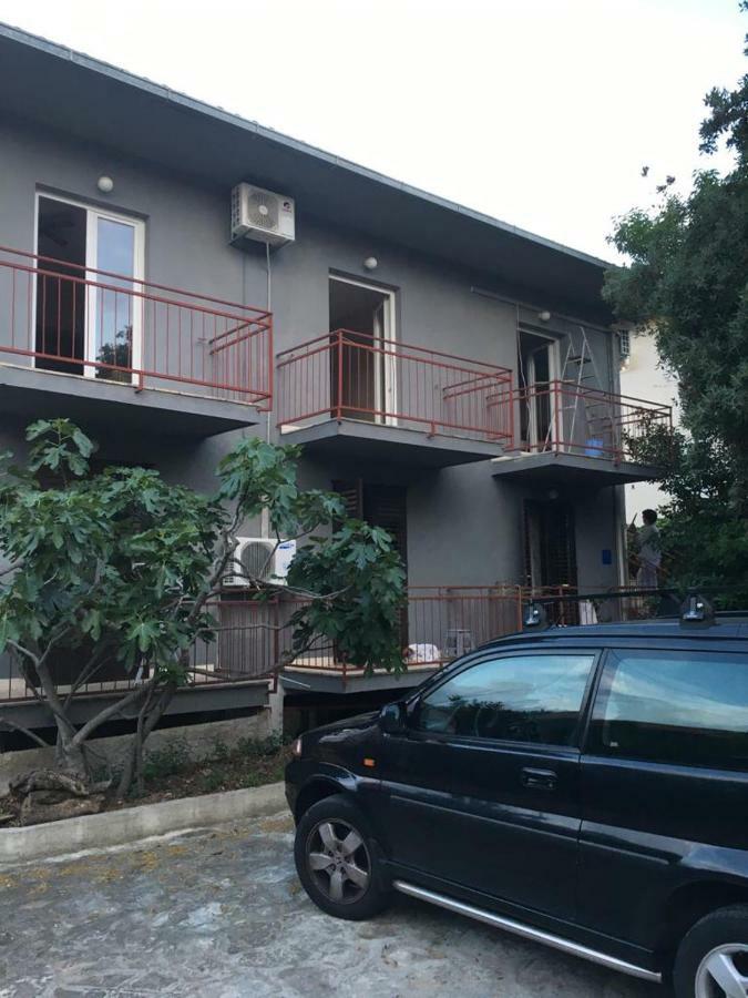 Bed & Breakfast Kurtic Supetar Exterior photo